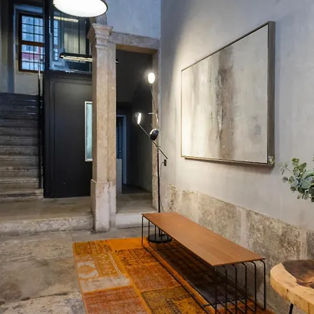 Charming 3bdr Duplex In Center By Lovelystay Lissabon