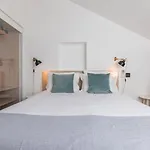 Charming 3bdr Duplex In Center By Lovelystay Lisboa