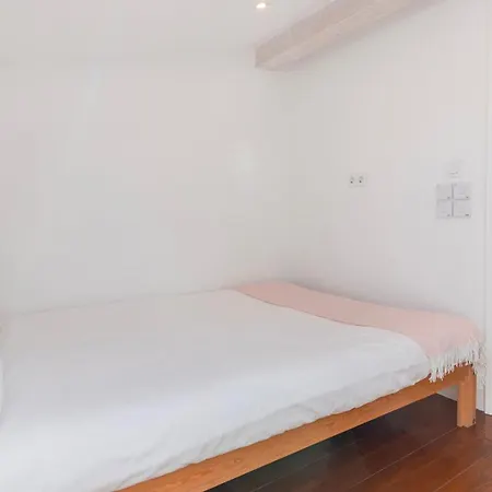 Charming 3bdr Duplex In Center By Lovelystay Apartment Lisbon