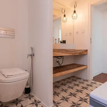 公寓 Charming 3bdr Duplex In Center By Lovelystay *