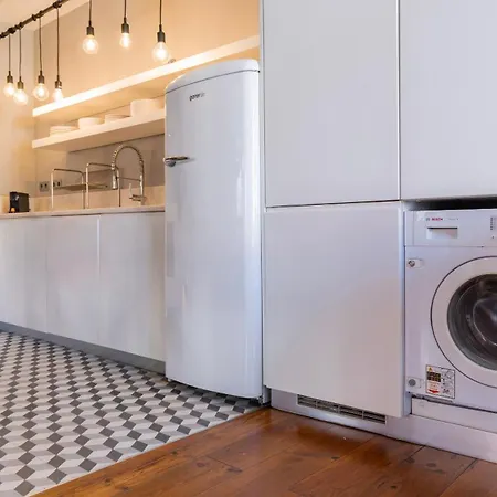 公寓 Charming 3bdr Duplex In Center By Lovelystay *