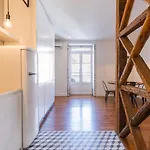 アパート Charming 3bdr Duplex In Center By Lovelystay *