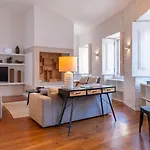 Charming 3bdr Duplex In Center By Lovelystay アパート リスボン