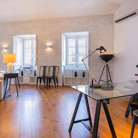 アパート Charming 3bdr Duplex In Center By Lovelystay *